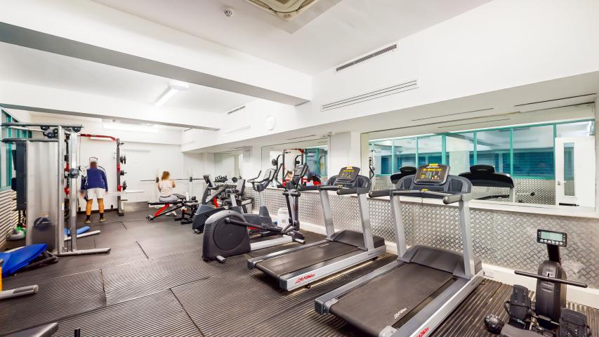 Modern Large Two bedroom Apartment Exeter Road , Kilburn